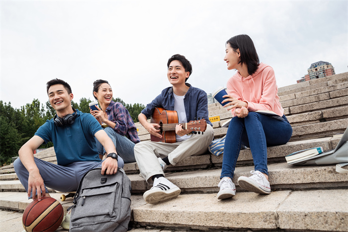 到日本留学要多少钱 去日本留学带什么国内的银行卡